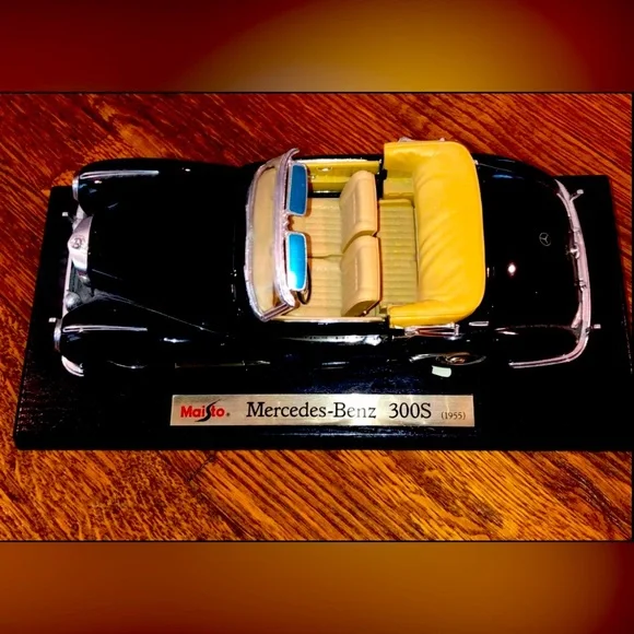 Model Car - Picture 2 of 2